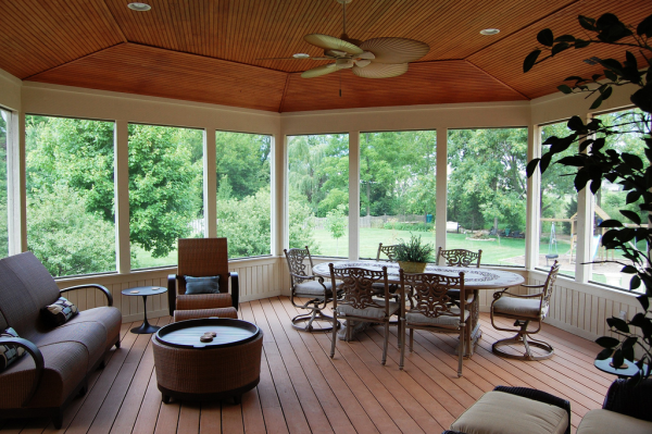 screen porch interior